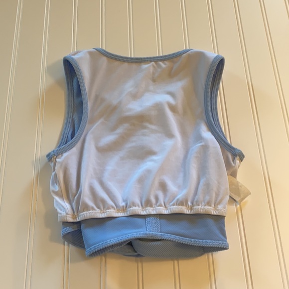 Onzie Front Twist Ribbed Cropped Crop Tank Top - Picture 10 of 15